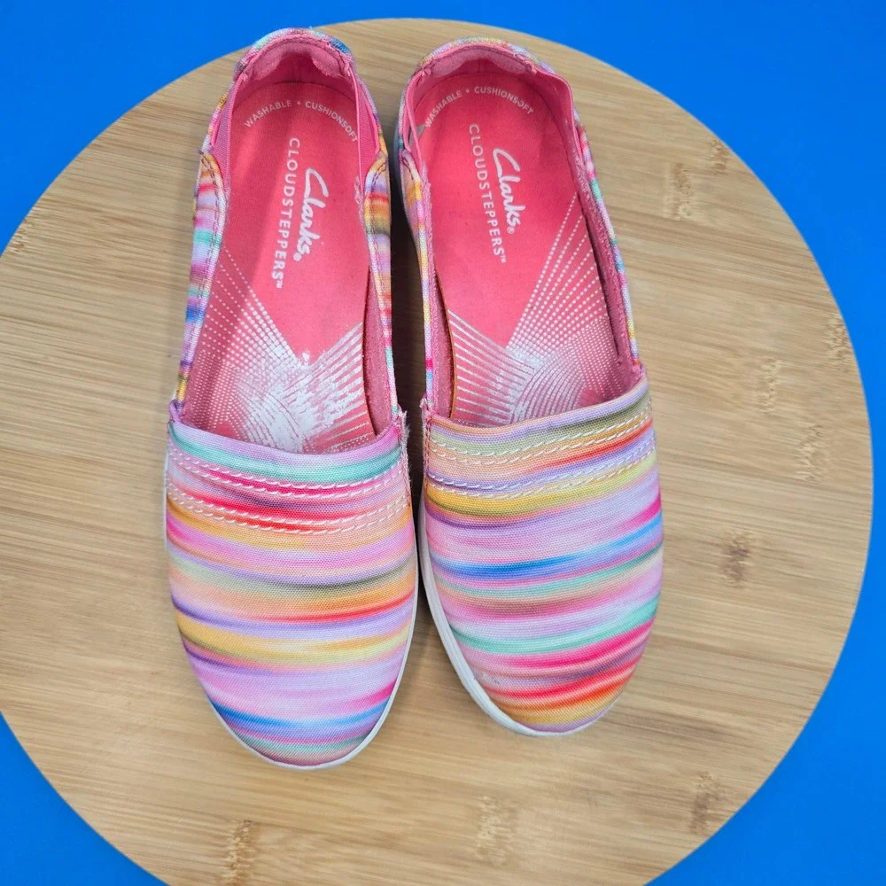 Clarks‎ Cloudsteppers Sillian 2.0 Pace Multi Color Stripe Slip On Loafers Size 5